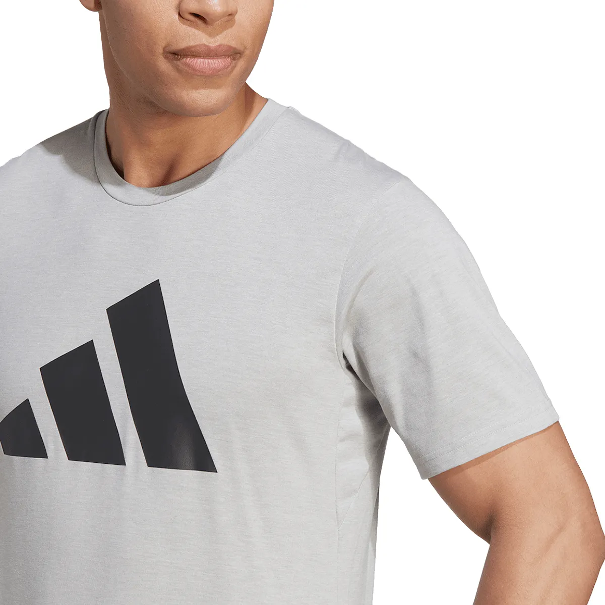 adidas Remera Train Essentials Feel R Logo – Hombre – Ib8276