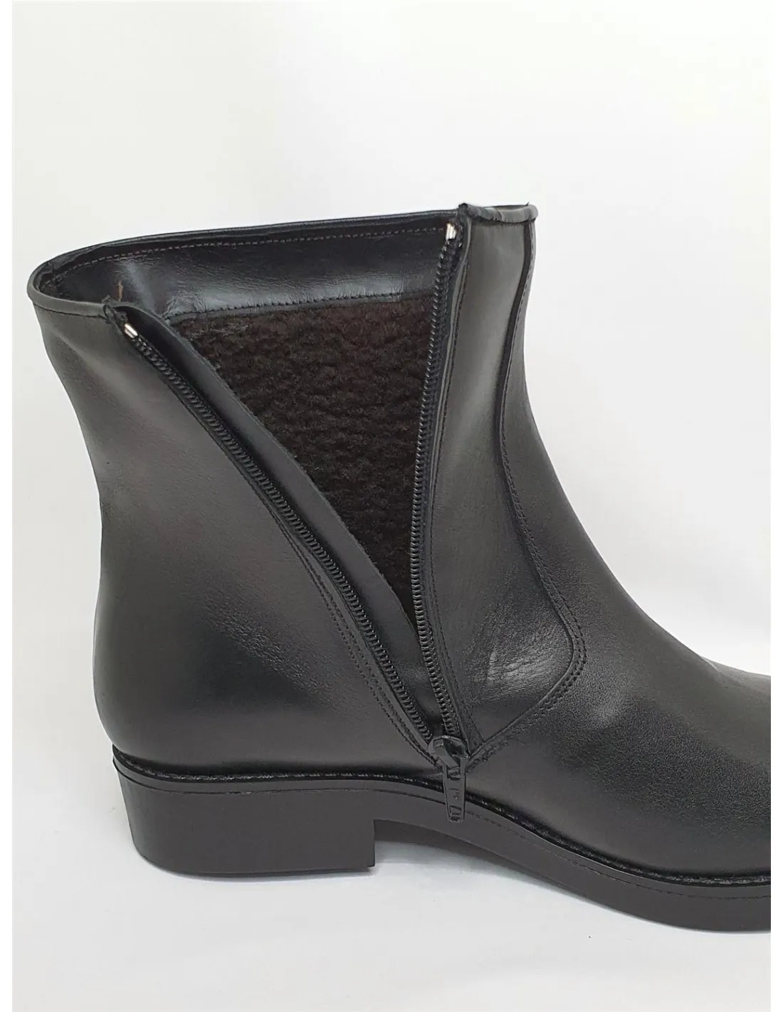 Bota de hombre Vira en negro 206