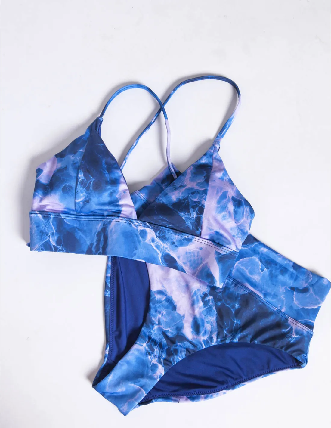 BRAGUITA BIKINI SLITE AZUL TIE DYE DEDICATED