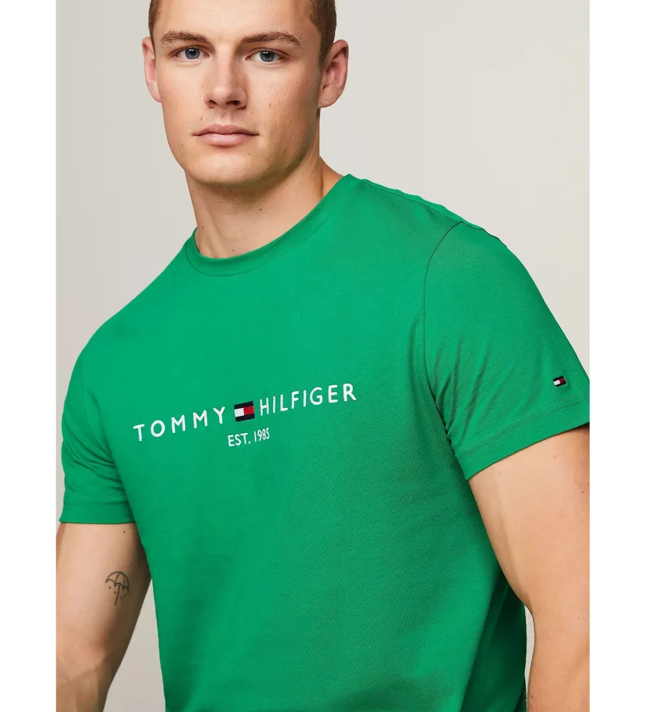 Camiseta Logo Bordado verde