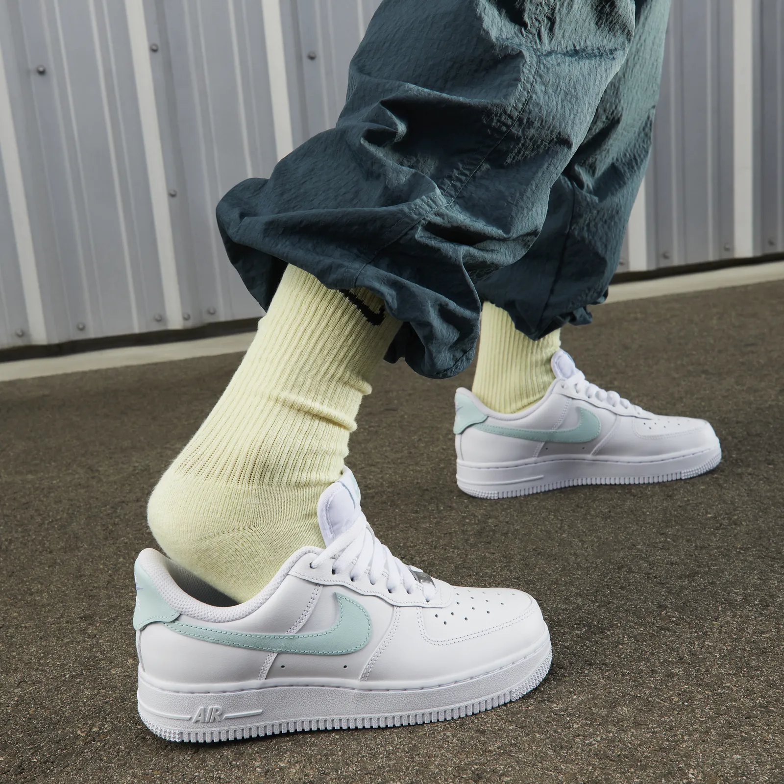 Nike Air Force 1 '07 FlyEase W