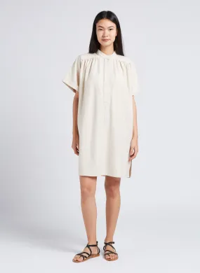 POMME - Vestido corto con cuello tunecino en beige